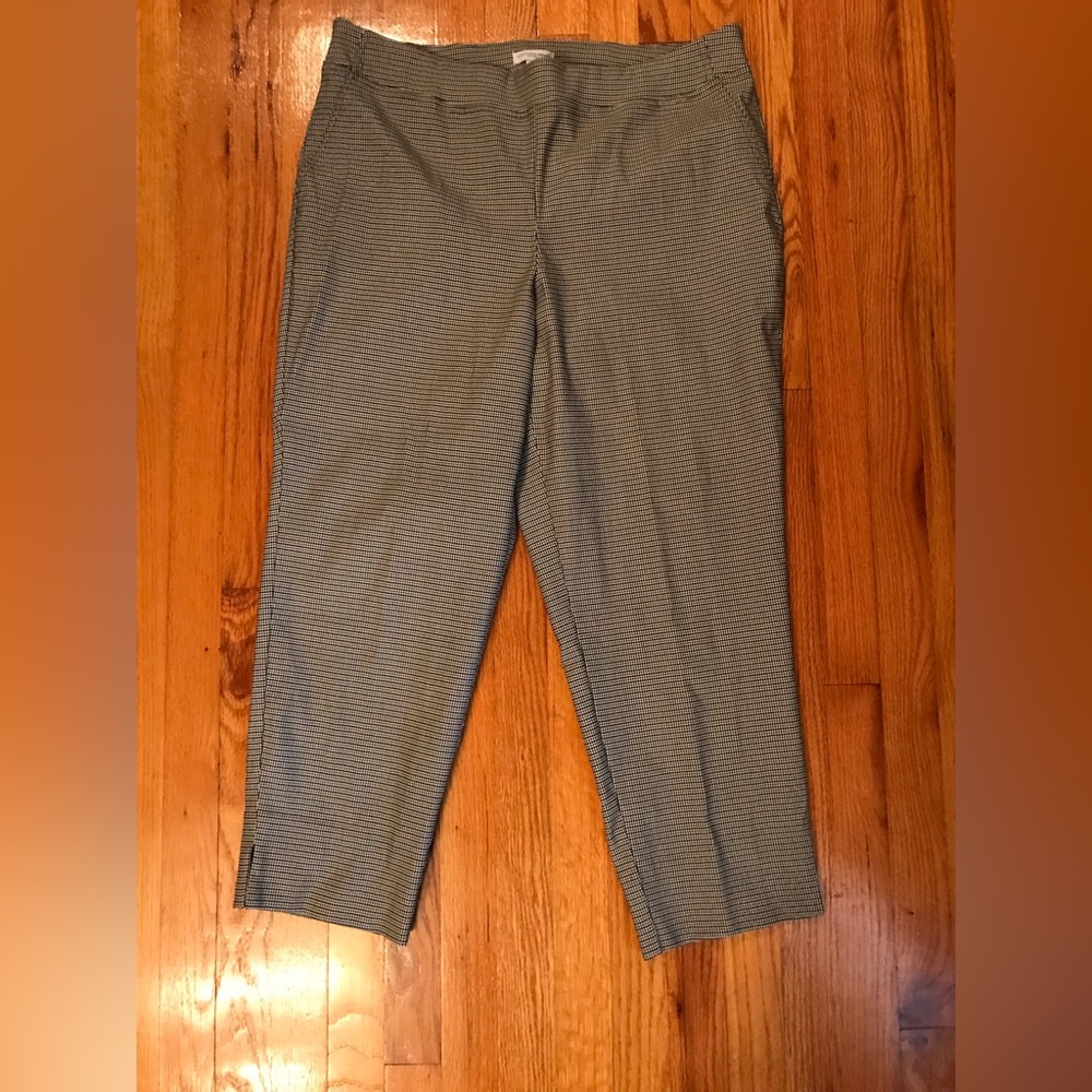 Carolina Belle ankle length trousers. Size 1X